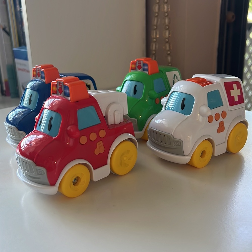 Press and go (4) toy vehicles